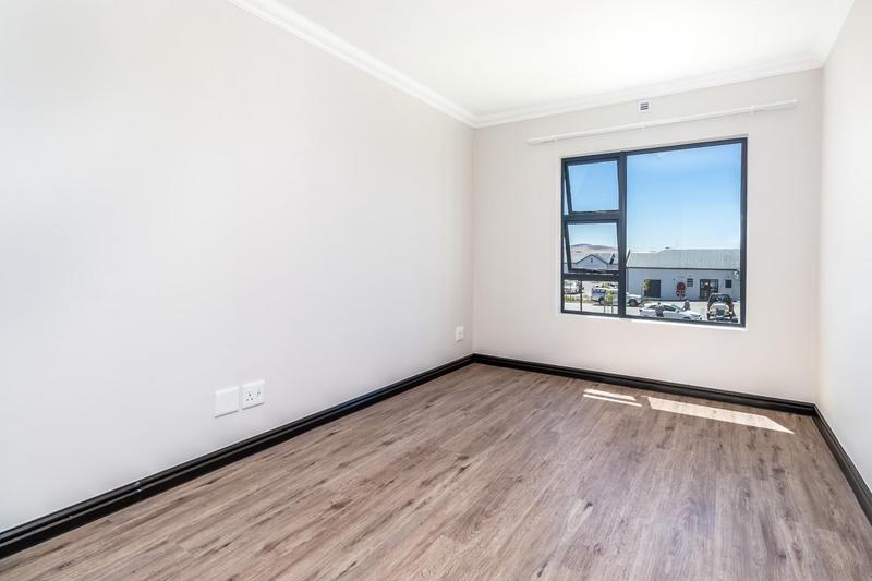 2 Bedroom Property for Sale in Buhrein Western Cape